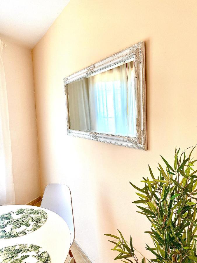 Ideal Apartamento - Гуадалест Экстерьер фото