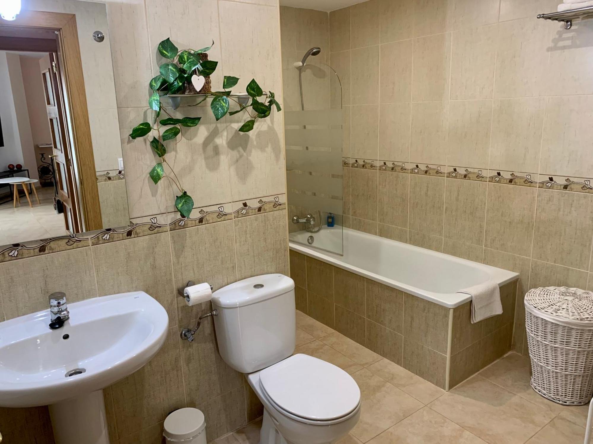 Ideal Apartamento - Гуадалест Экстерьер фото
